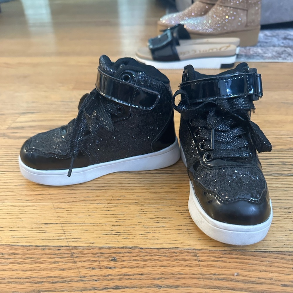 Amazon hip hop sneakers little girls size 12